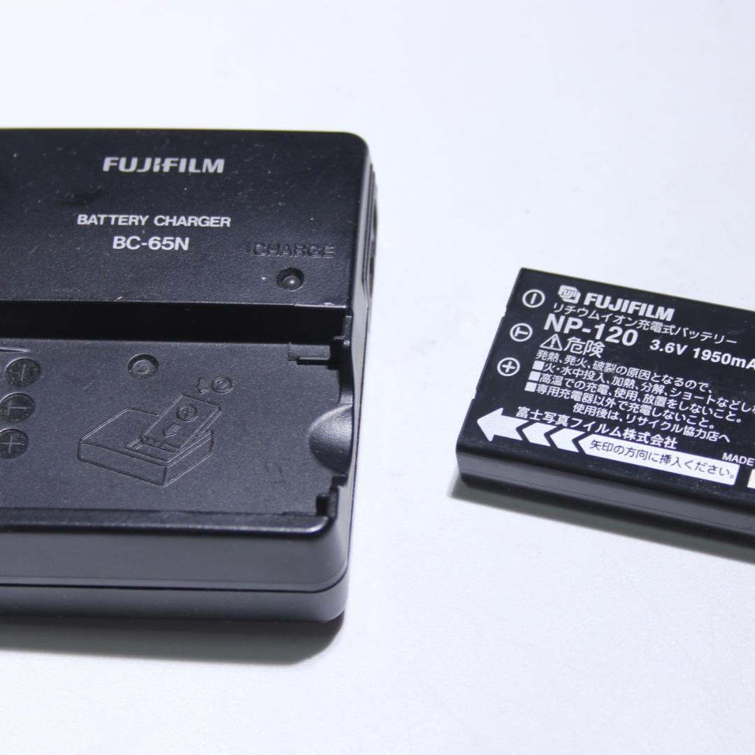 Fujifilm FinePix F10 コンデジ　動作品