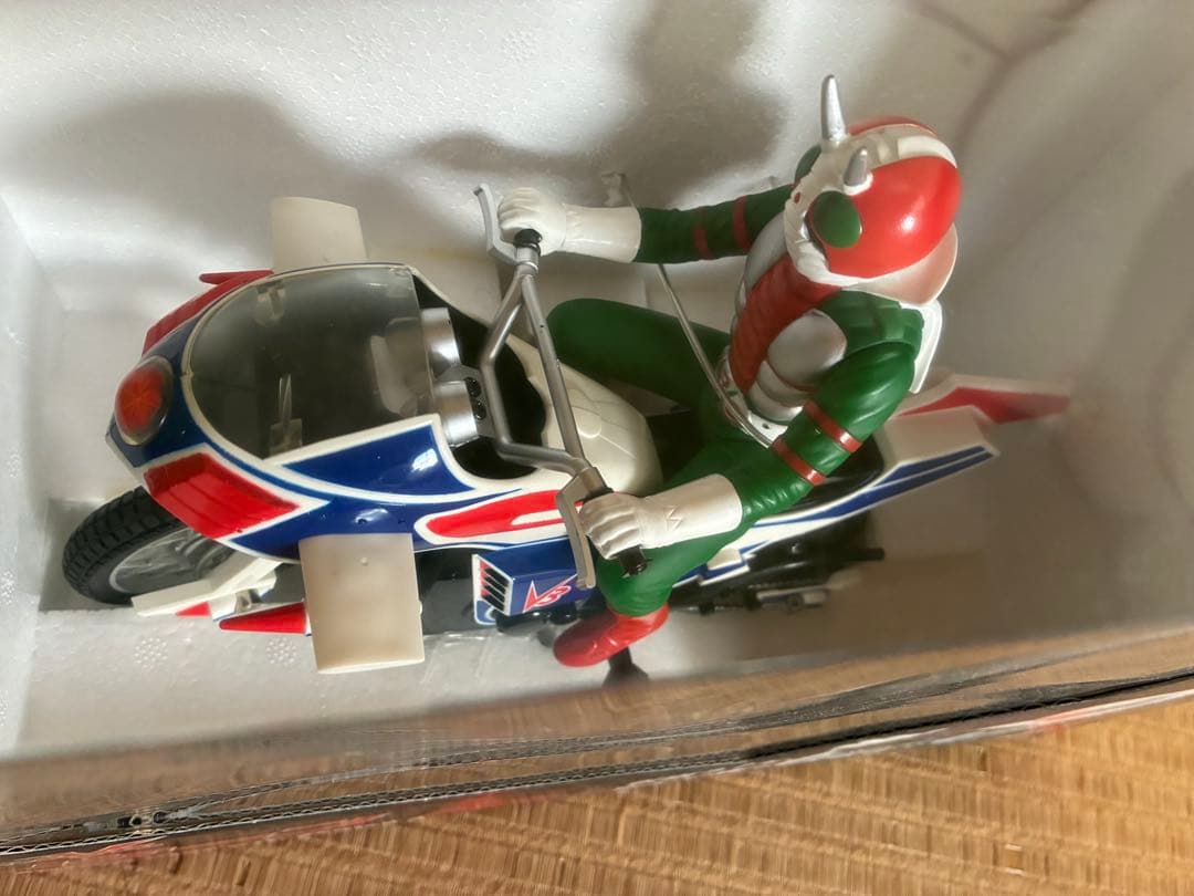 バンダイ 仮面ライダーV3 ハリケーン R/Cラジコン　未使用