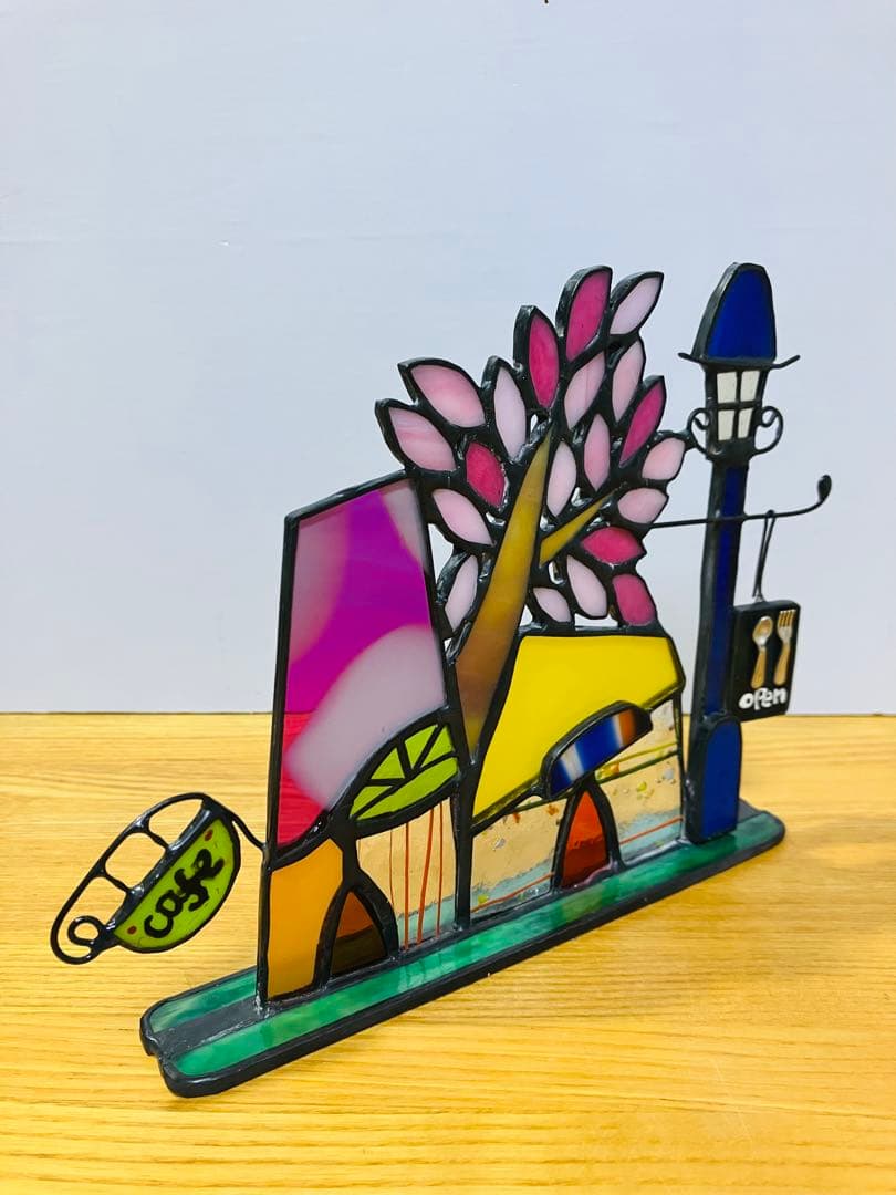 ステンドグラス　桜の木の下のcafe＆restaurant 他