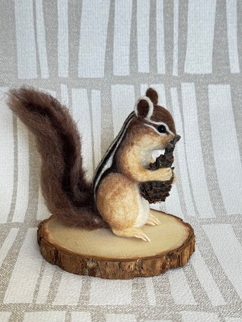 ほっぺぷっくりシマリス　羊毛フェルト