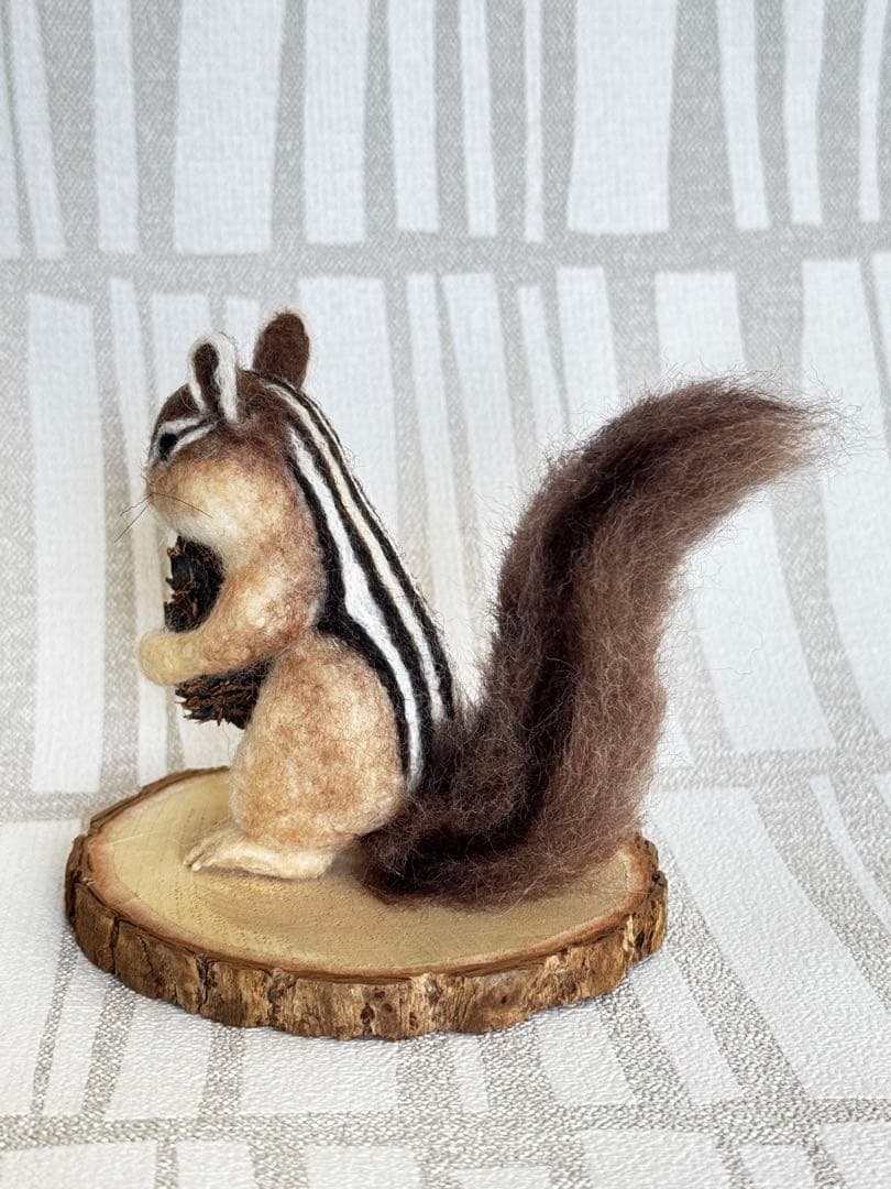 ほっぺぷっくりシマリス　羊毛フェルト