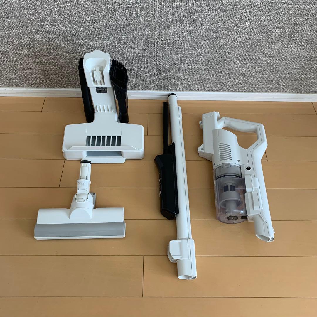 【美品】コードレス掃除機　アイリスオーヤ　SCD-121P-CW