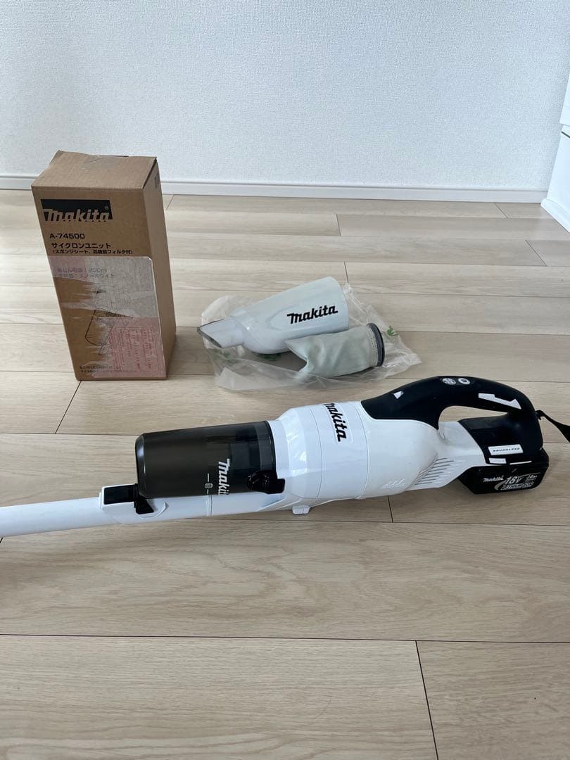 Makita マキタ　掃除機　CL281FD