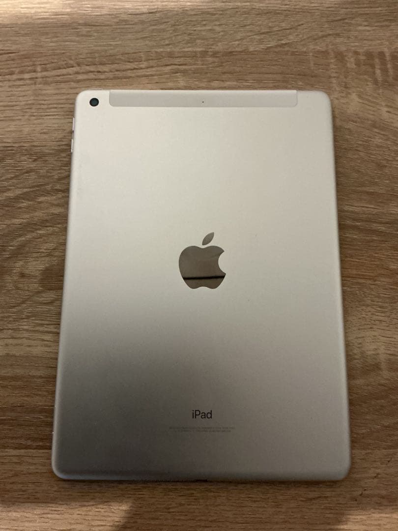 【期間限定価格】　iPad 第6世代　32GB