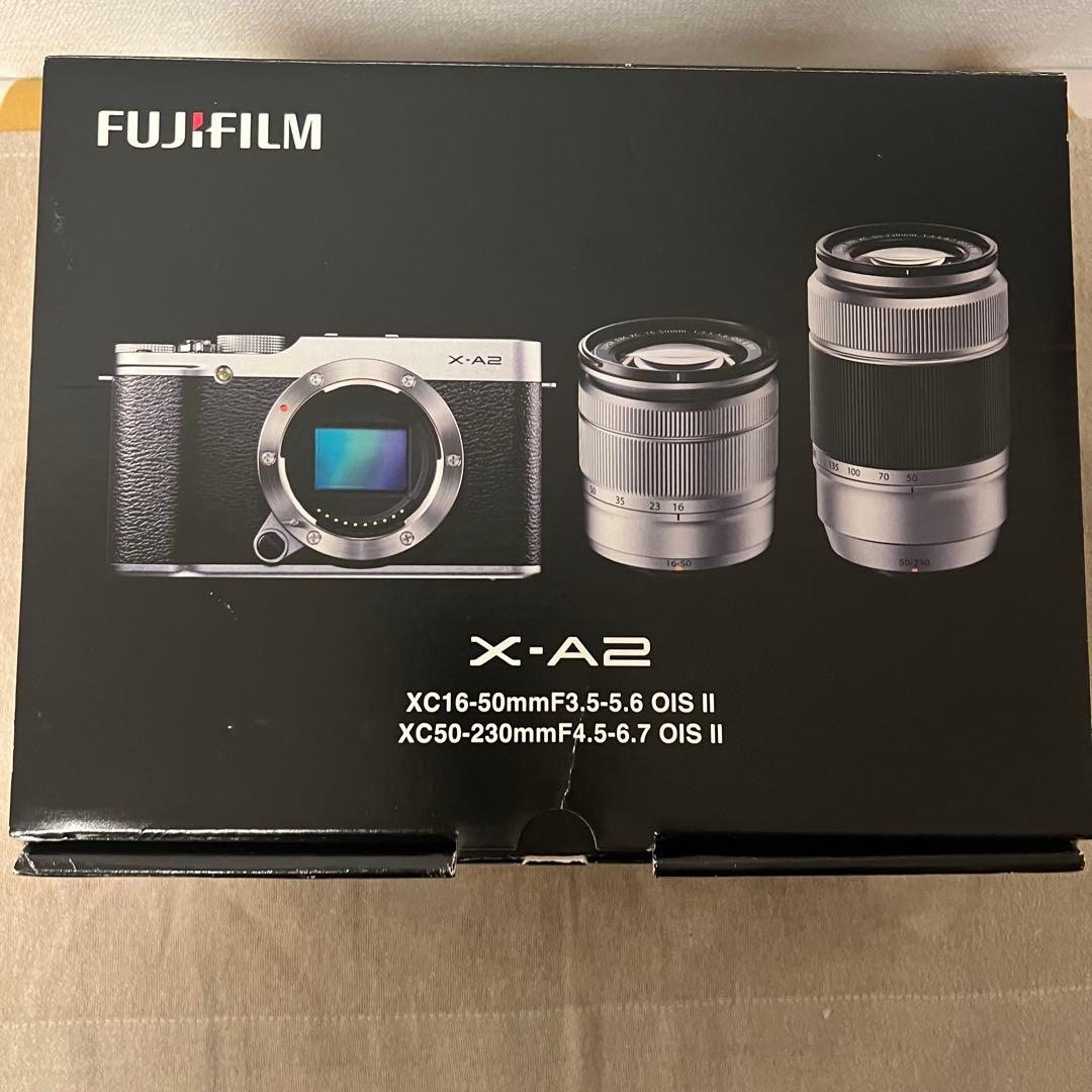 【美品】FUJIFILM X-A2ダブルズームレンズキット