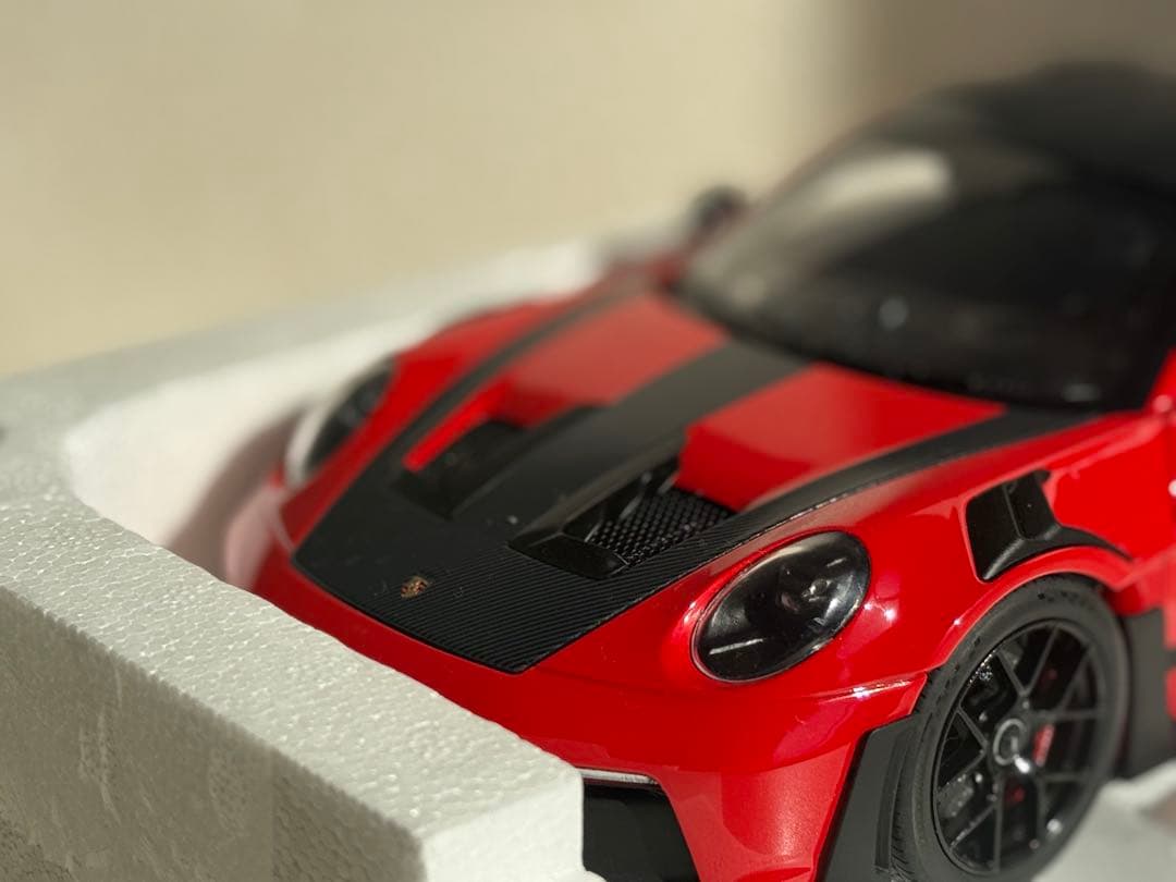 ノレブ 1/18 ポルシェ　992 GT3RS ヴァイザッハPKG