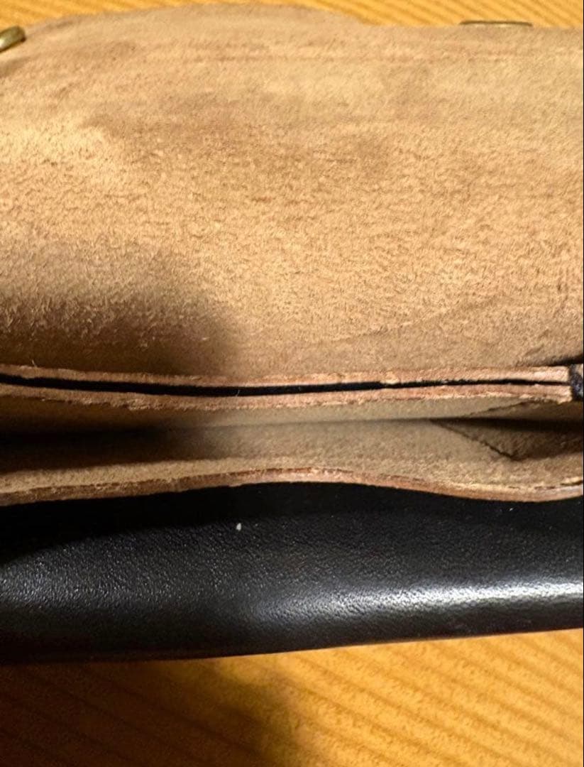 additive and line　美品　ショートトラッカーウォレット