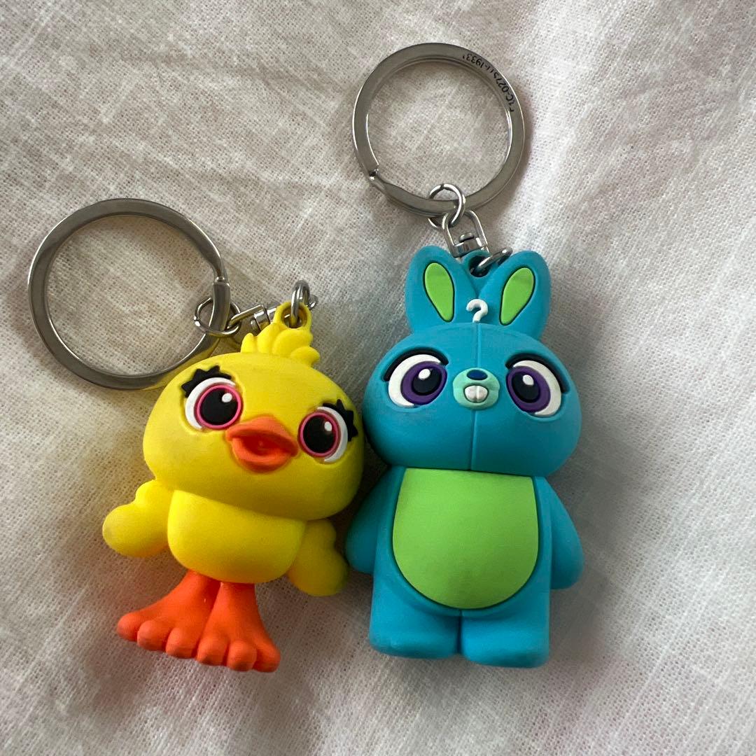 ディズニー ダッキー＆バニー パペット キーチェーン マスコット パスケース