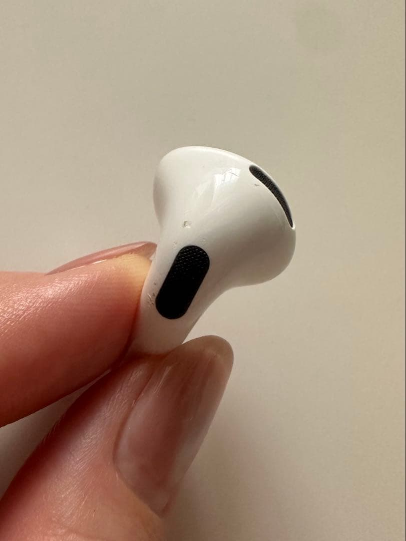 Apple - AirPods 4 本体+左耳のみ
