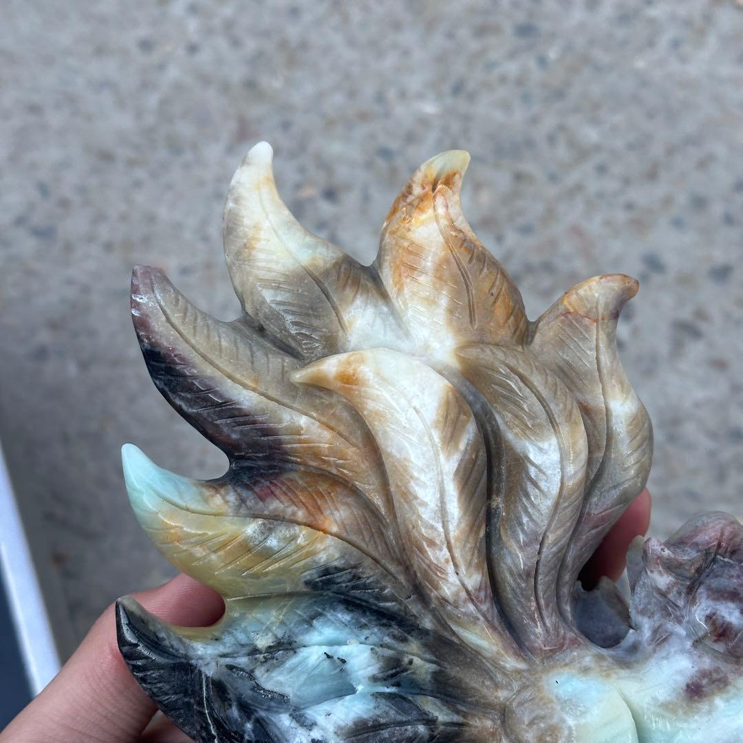 天然石ピスタチオカルサイトの九尾狐　ご購入前に在庫確認必要G.152