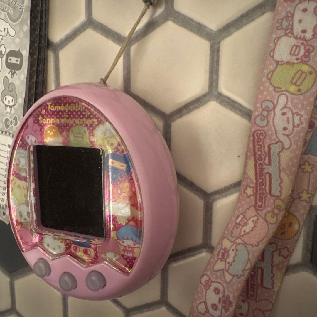 本日限定価格！たまごっちみくす　サンリオキャラクターズ