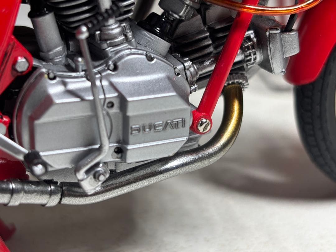 タミヤ 1/12DUCATI 900MHR完成品