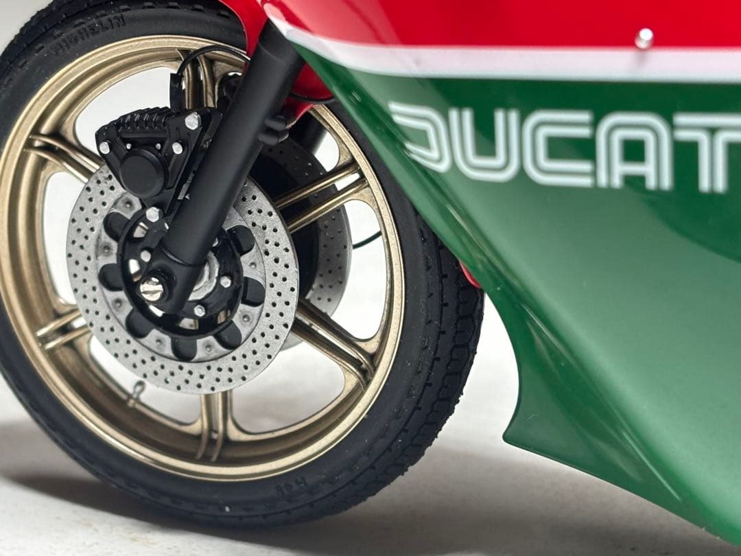 タミヤ 1/12DUCATI 900MHR完成品