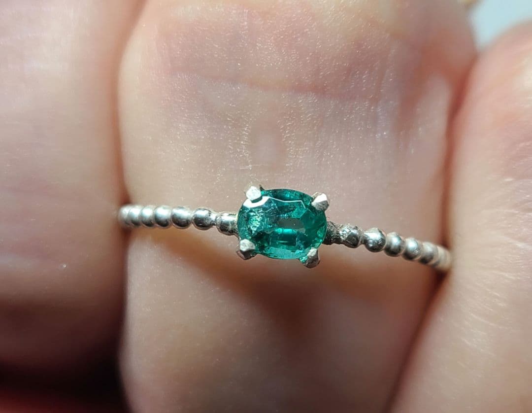 はるネオングリーンが美しい★コロンビア産エメラルド★リングオーダー