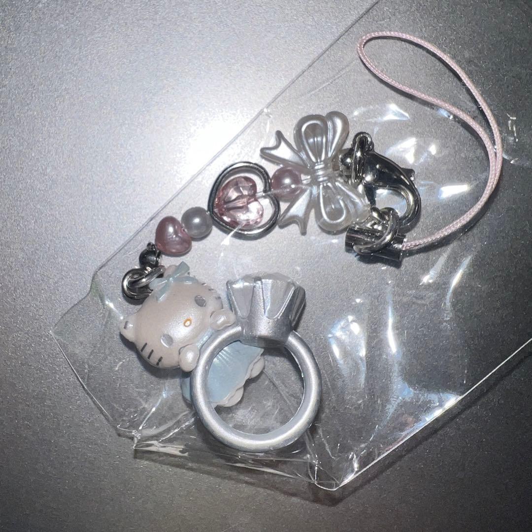 サンリオ 天使と小悪魔デザインシリーズ シークレットストラップ 足長 キティ