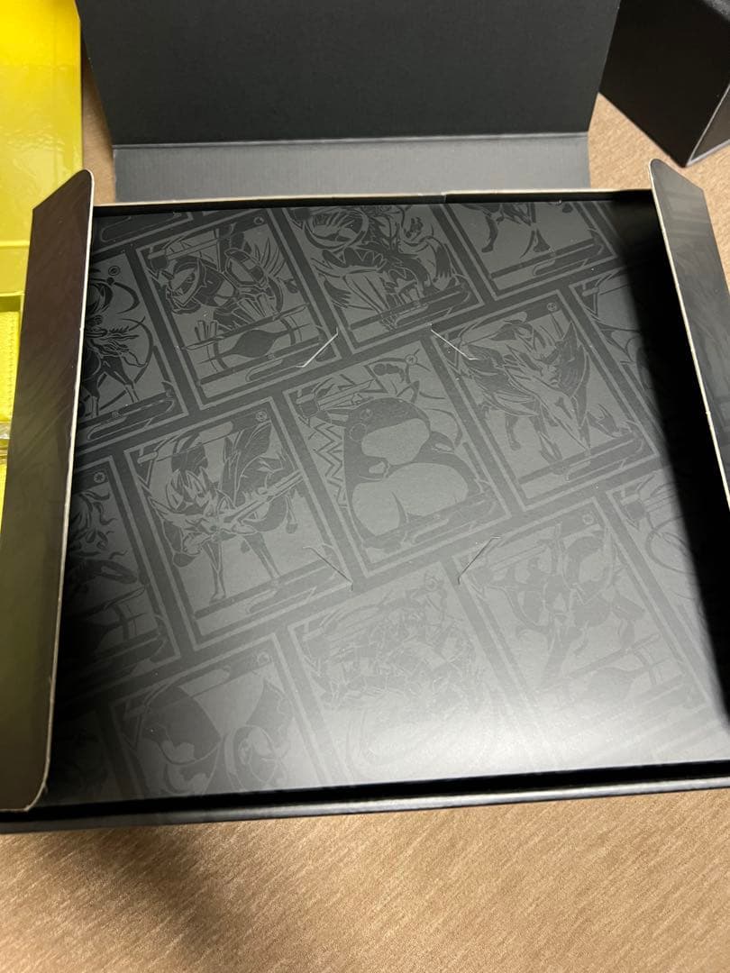 ポケモン　25th ゴールデンBOX プレシャスコレクターボックス　横浜