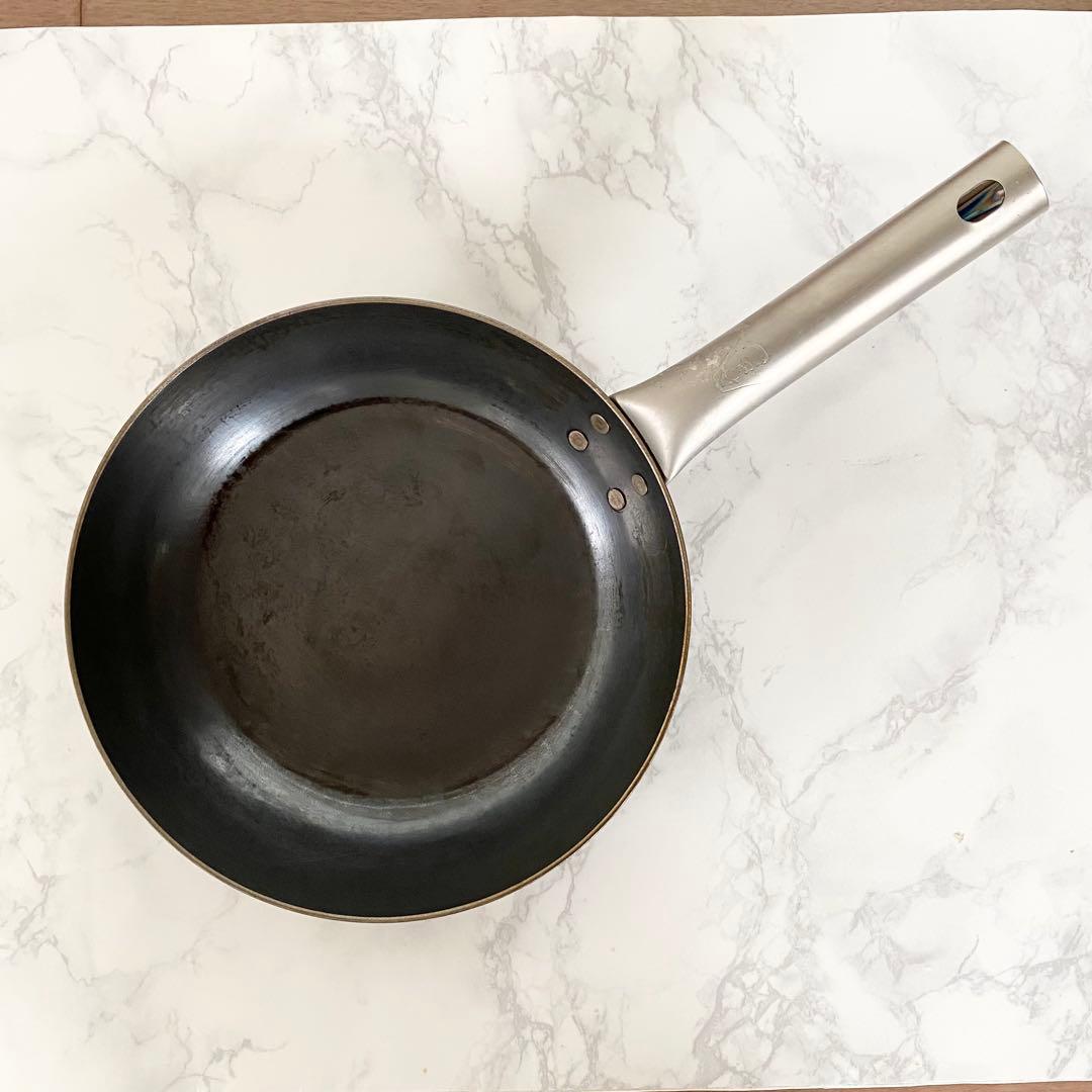 山田工業所　鉄製フライパン　ハナコ20㎝
