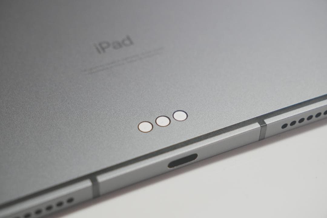 美品 iPad Pro 11 第3世代 M1 セルラー 128GB フィルム付