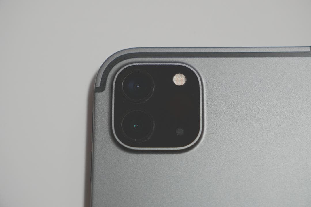 美品 iPad Pro 11 第3世代 M1 セルラー 128GB フィルム付