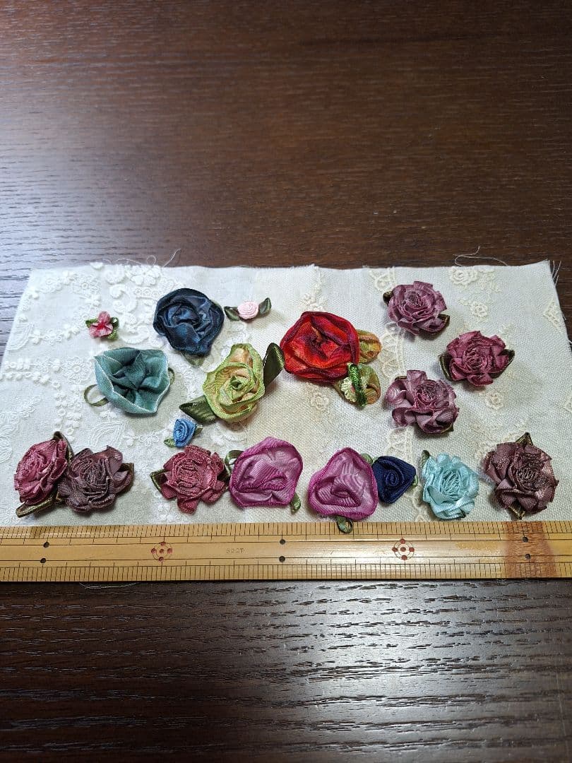 ヴィクトリアンクレージーキルト※レースとリボン他、手芸素材セット