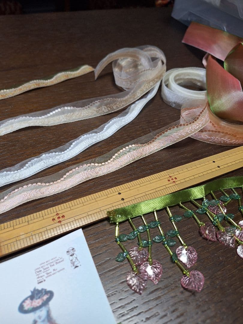 ヴィクトリアンクレージーキルト※レースとリボン他、手芸素材セット