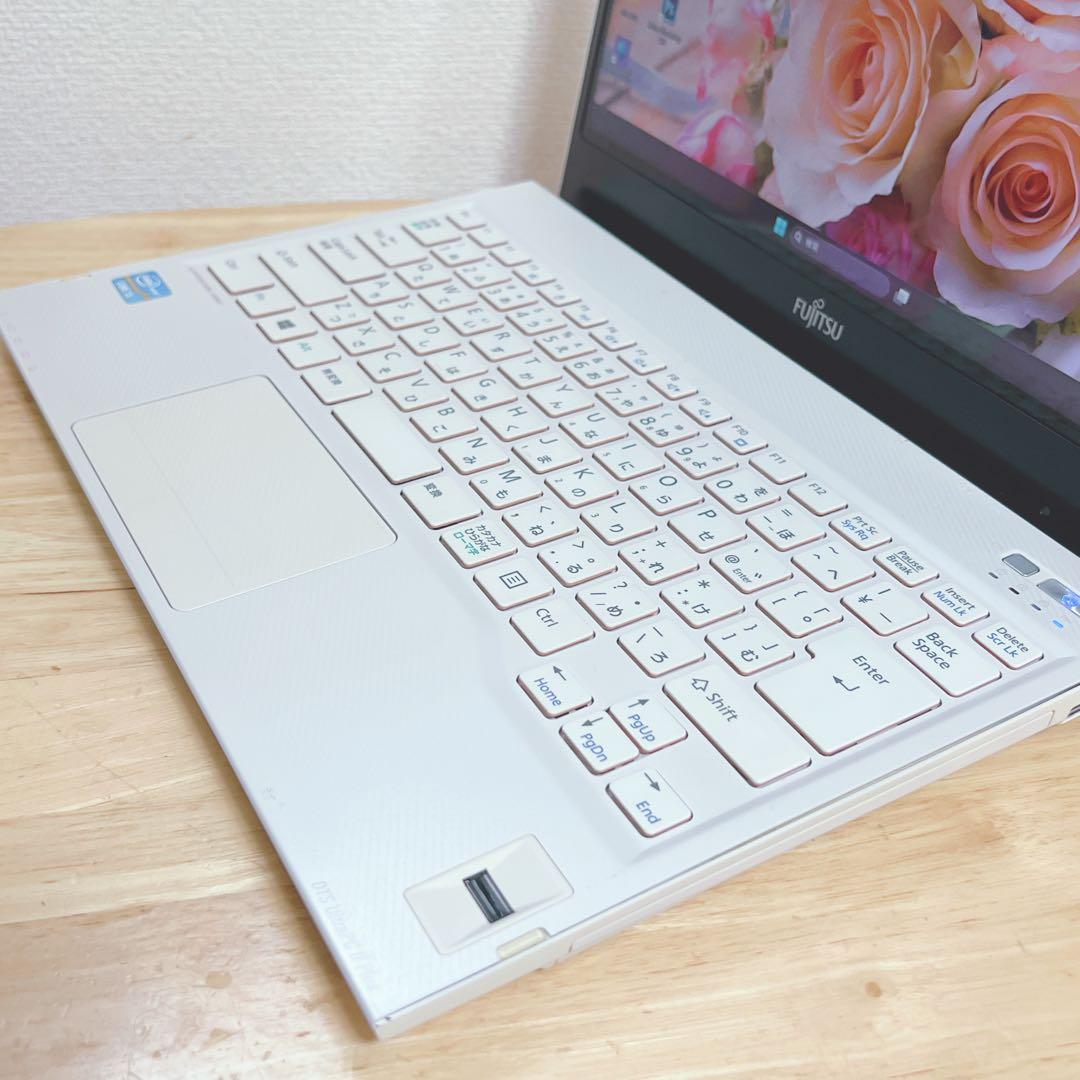 美品、富士通、高速SSD、win11、スリム、オフィス2021、wi-fi対応