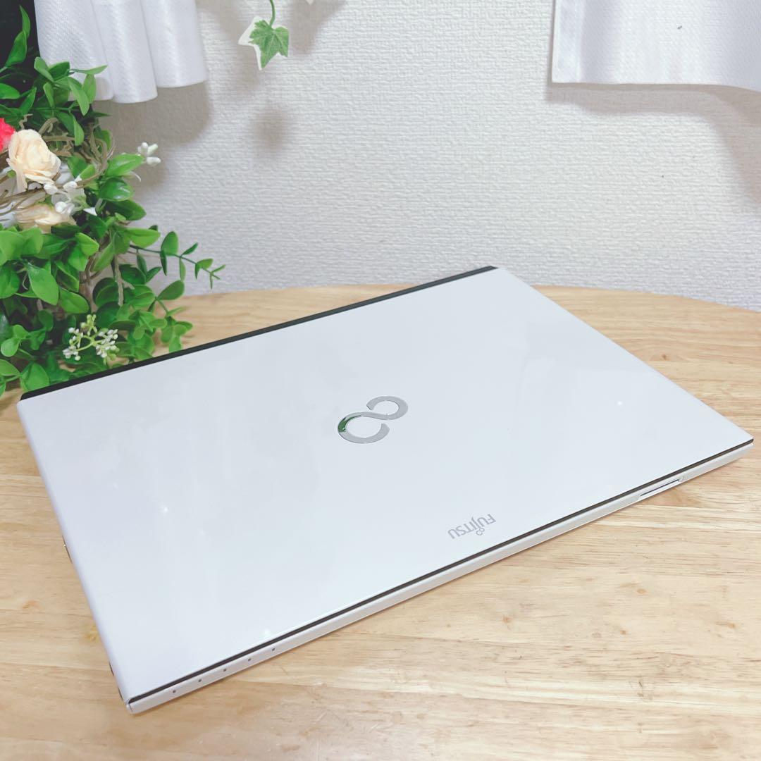 美品、富士通、高速SSD、win11、スリム、オフィス2021、wi-fi対応