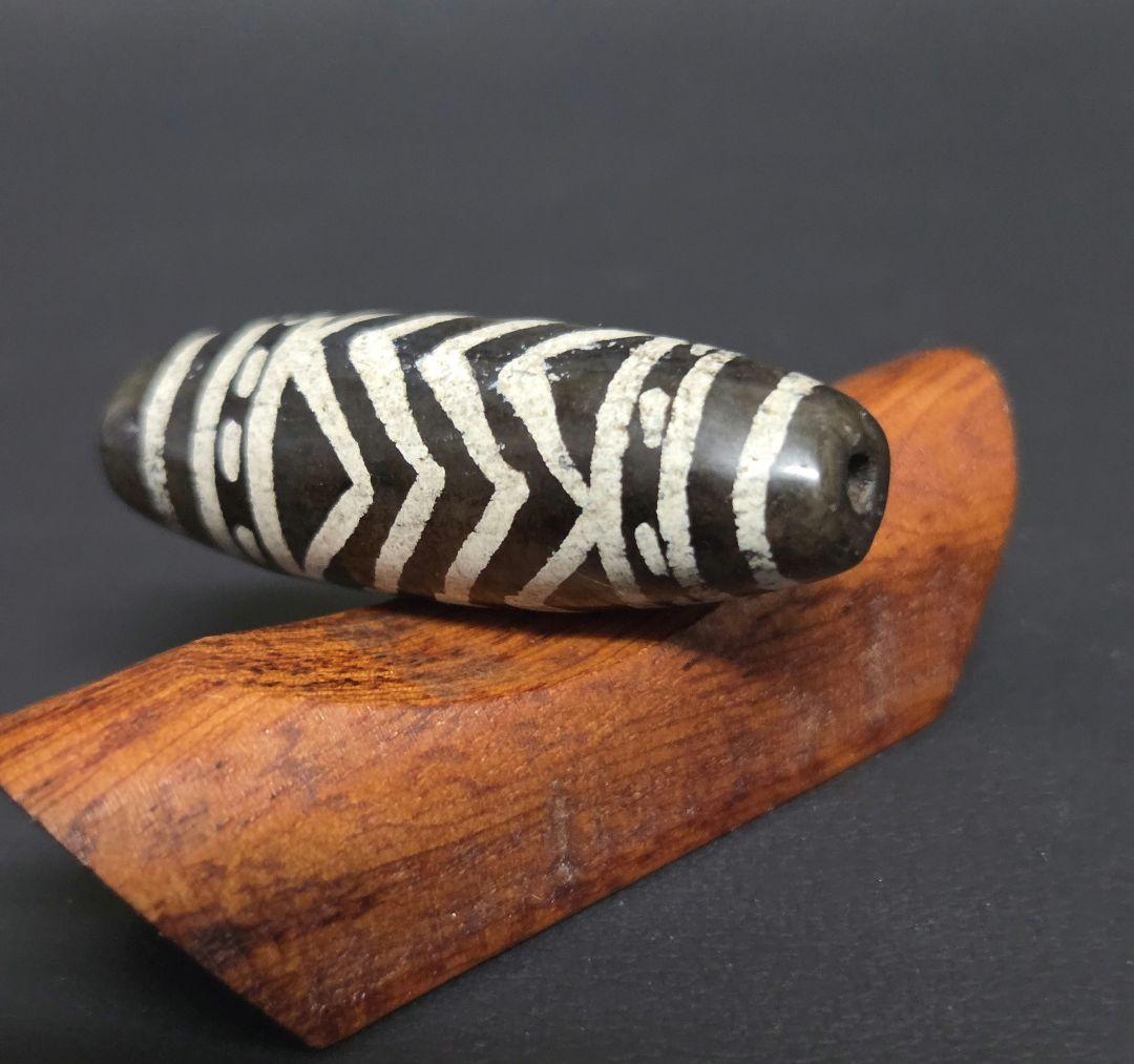 809　天珠　エッチドカーネリアンEched carnelian　！