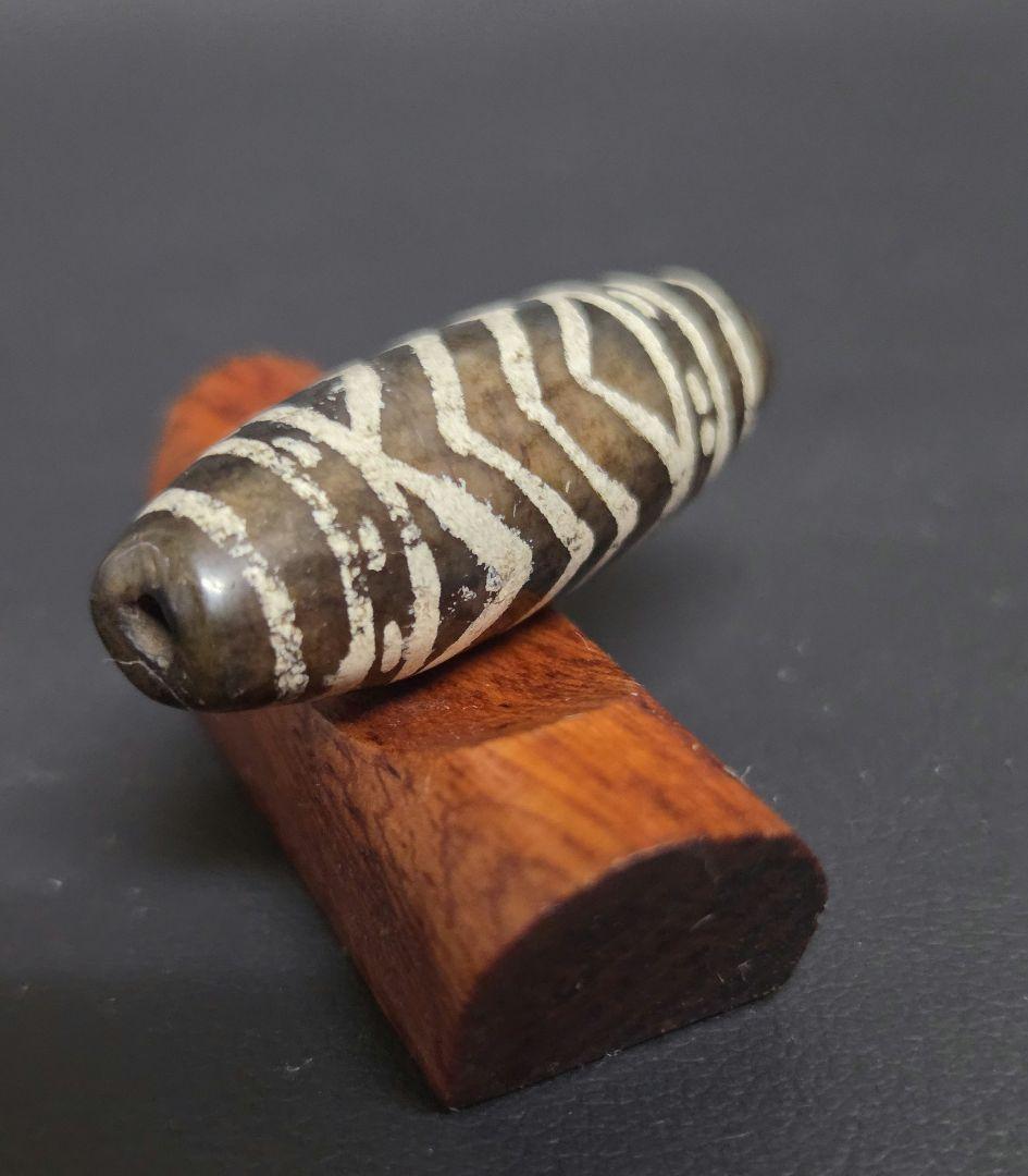 809　天珠　エッチドカーネリアンEched carnelian　！