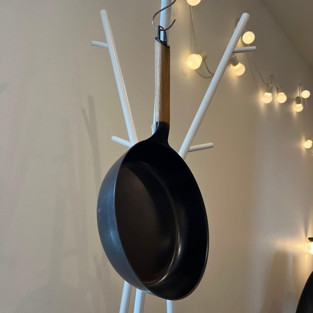 【美品】VERMICULAR FRYING PAN24センチ レシピ本