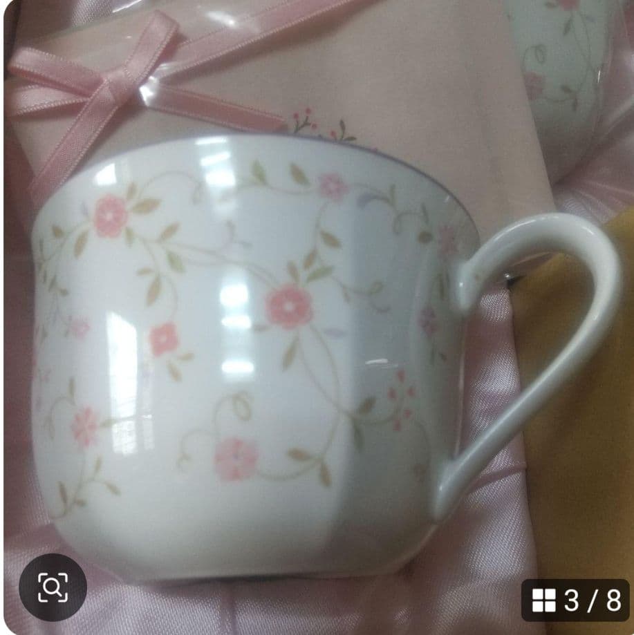 美品。新品。未使用。ノリタケ。花柄カップセット ギフトボックス入り 5客