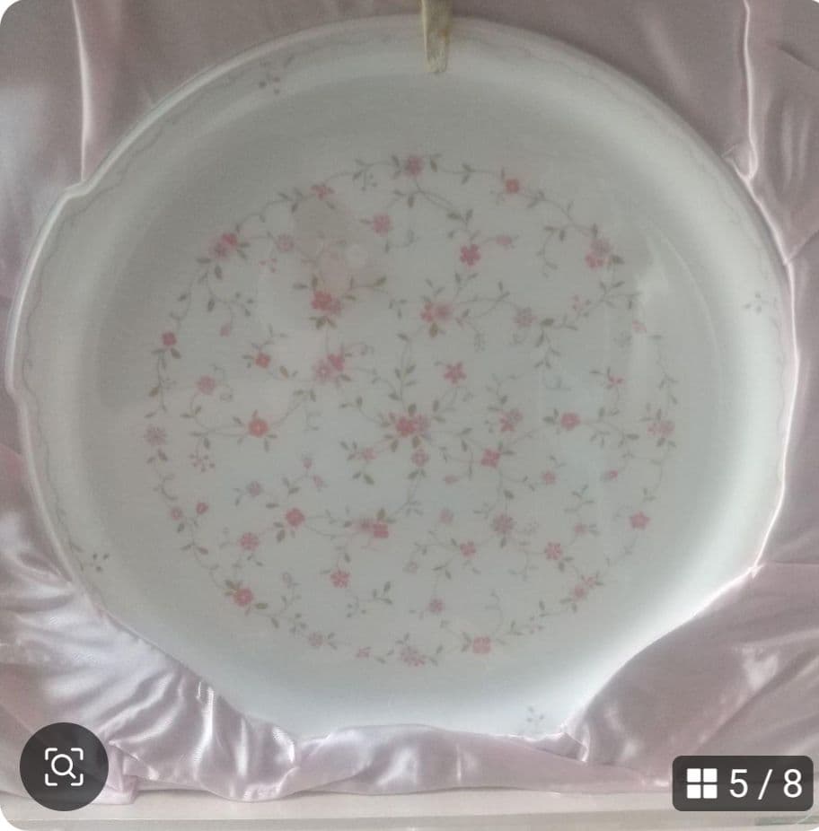 美品。新品。未使用。ノリタケ。花柄カップセット ギフトボックス入り 5客