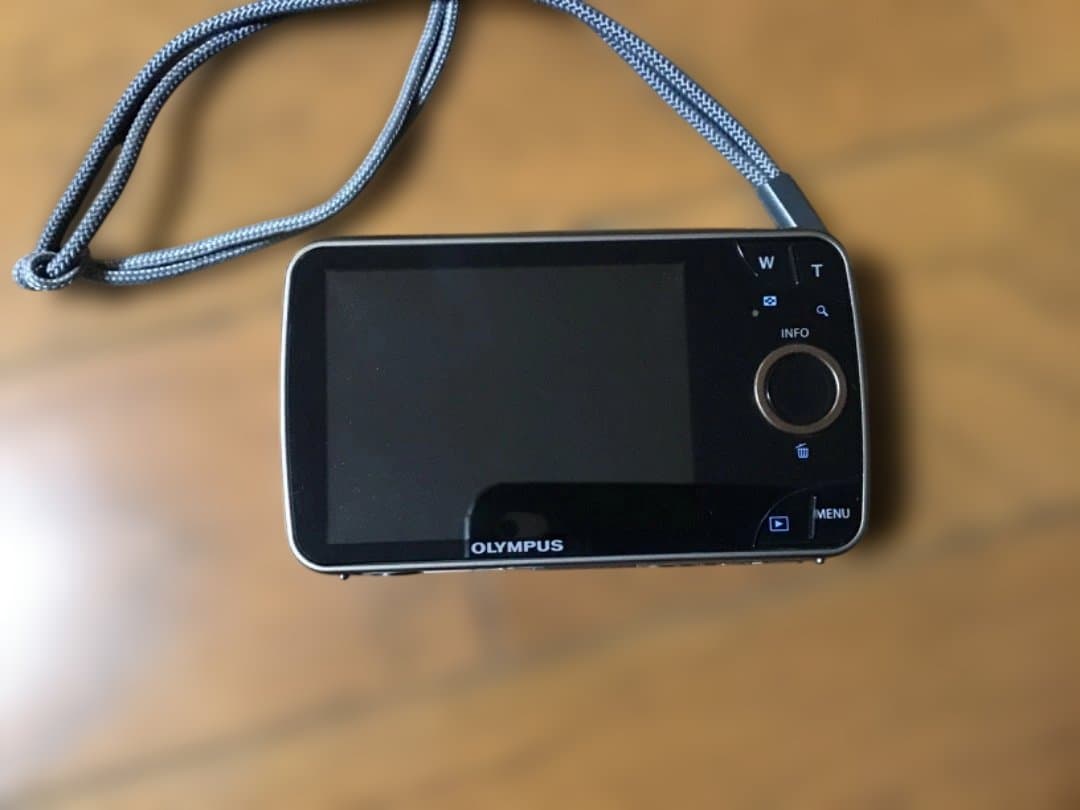 Olympus VH-210 ホワイト