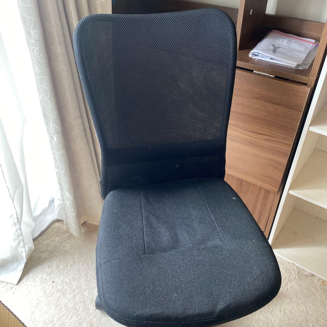 天板収納型ライティングデスク(キャスターチェア、照明付き)