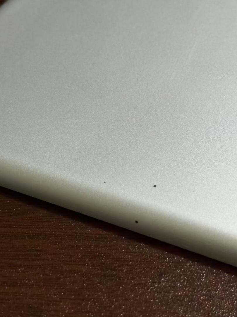 iPad 第７世代 シルバー 128GB wifi モデル