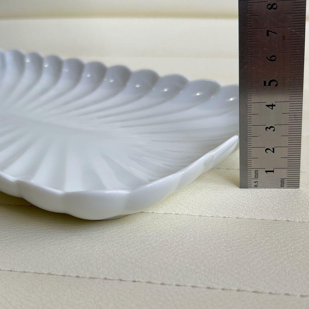 有田焼　賞美堂　観山窯　白磁　菊割皿　盛皿　長角皿　大皿　輪花盛皿　和皿　和食器