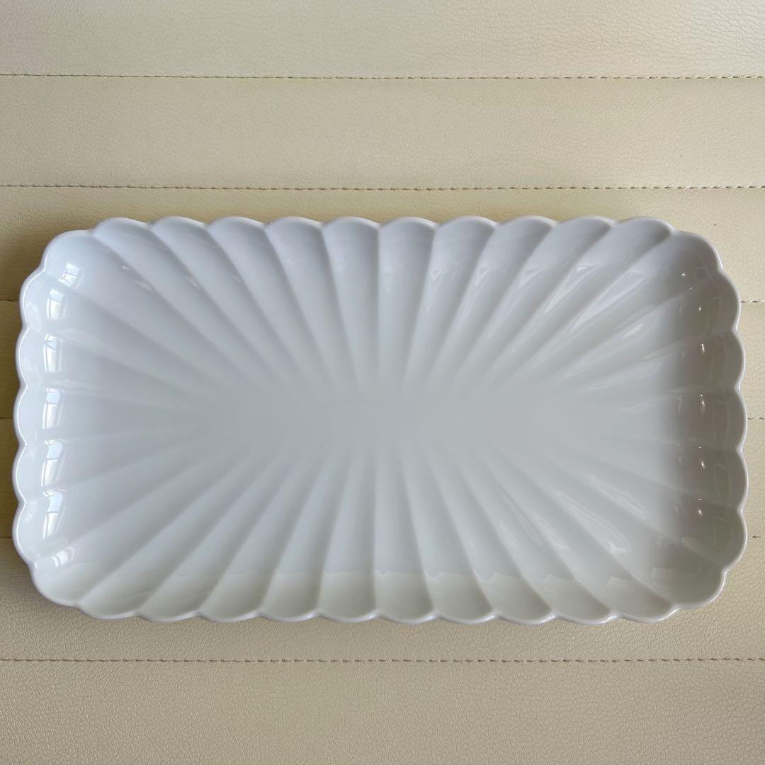 有田焼　賞美堂　観山窯　白磁　菊割皿　盛皿　長角皿　大皿　輪花盛皿　和皿　和食器