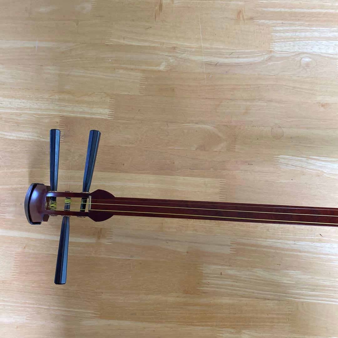 良品三味線　細棹　花梨　丸内　胴　撥　付属品 破れ無し