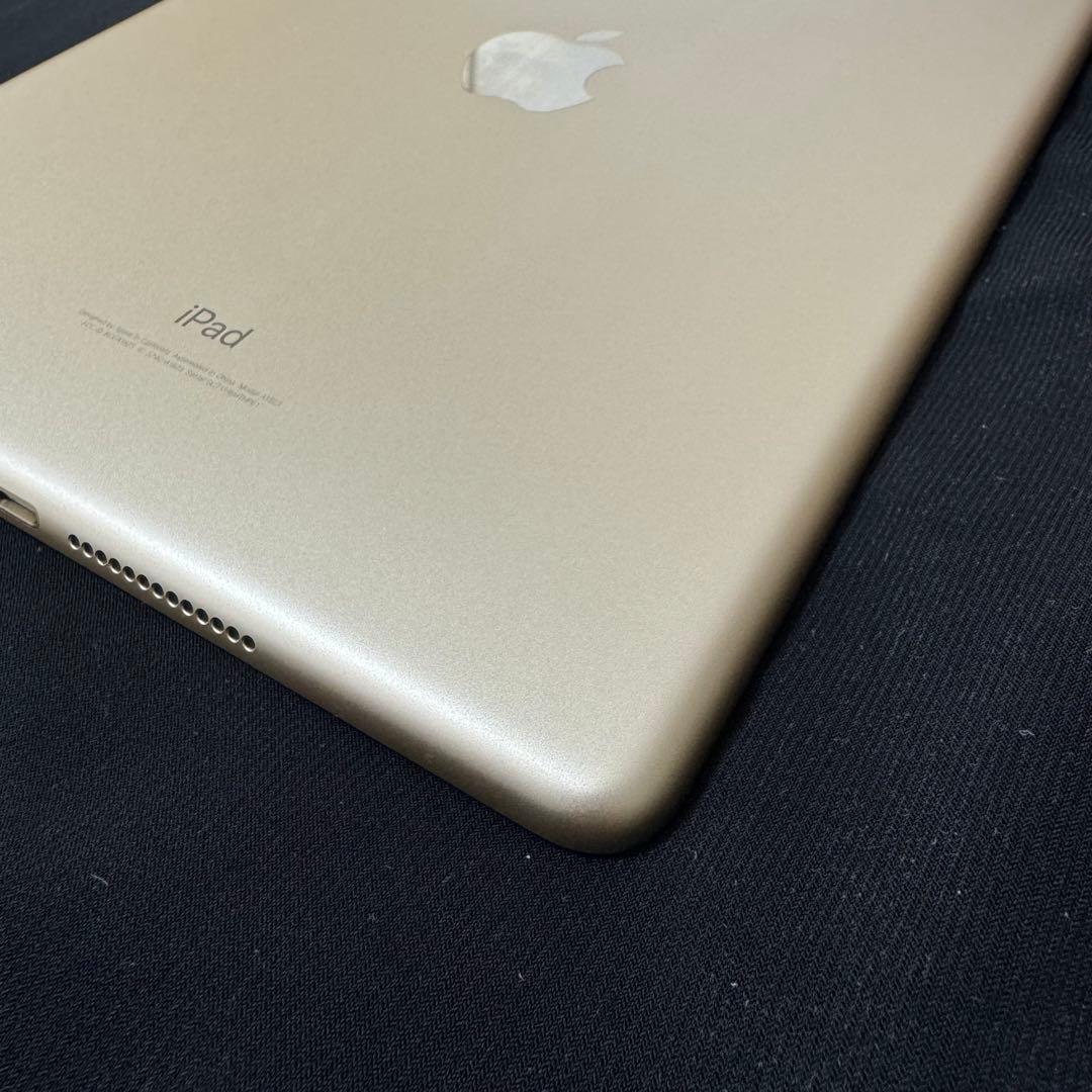 iPad第5世代／32GB／ゴールド セルラーモデル