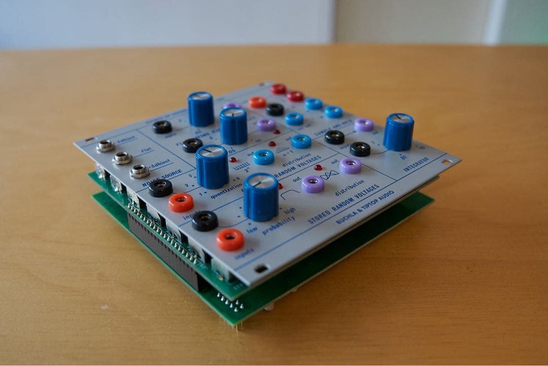 鍵盤楽器 Buchla / 266 Source of Uncertainty