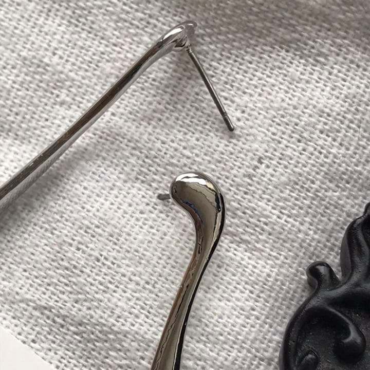 ▫︎◼︎2083◼︎▫︎silverピアス/aaacccu