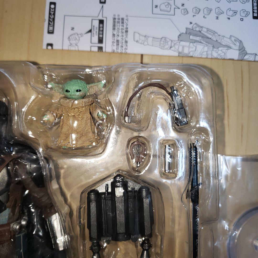 s.h. フィギュアーツ マンダロリアン グローグー　スターウォーズ