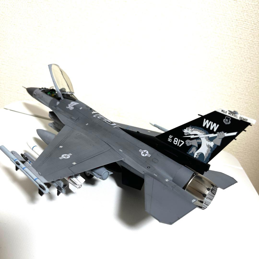 戦闘機プラモデル完成品1/48ハセガワF-16ファイティングファルコン