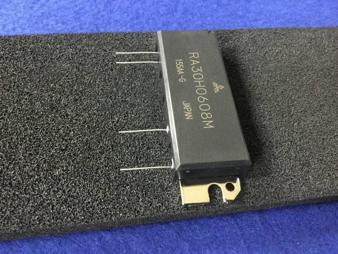 RA30H0608M 三菱 68-88MHz 30W RF FET １個