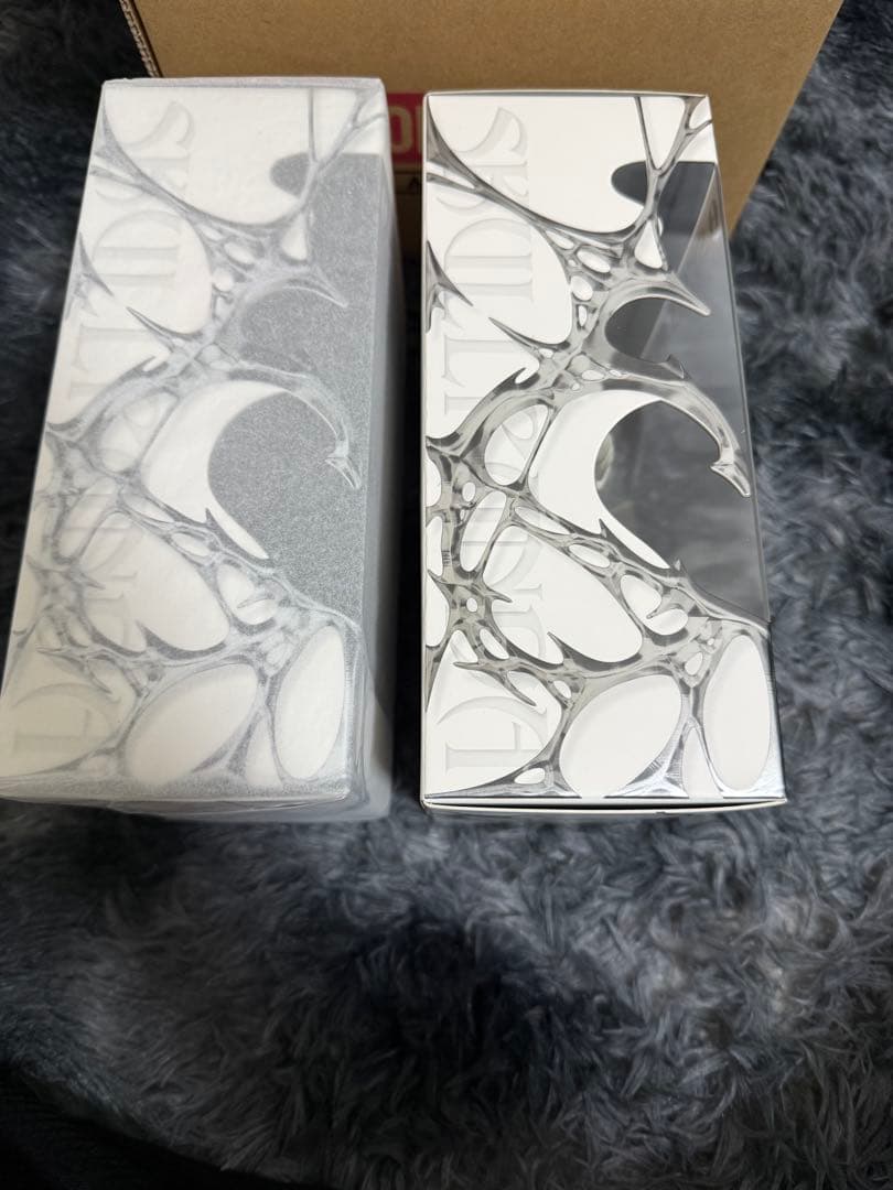 【2体セット】ポップマート スカルパンダ XG ぬいぐるみペンダント（日本限定）