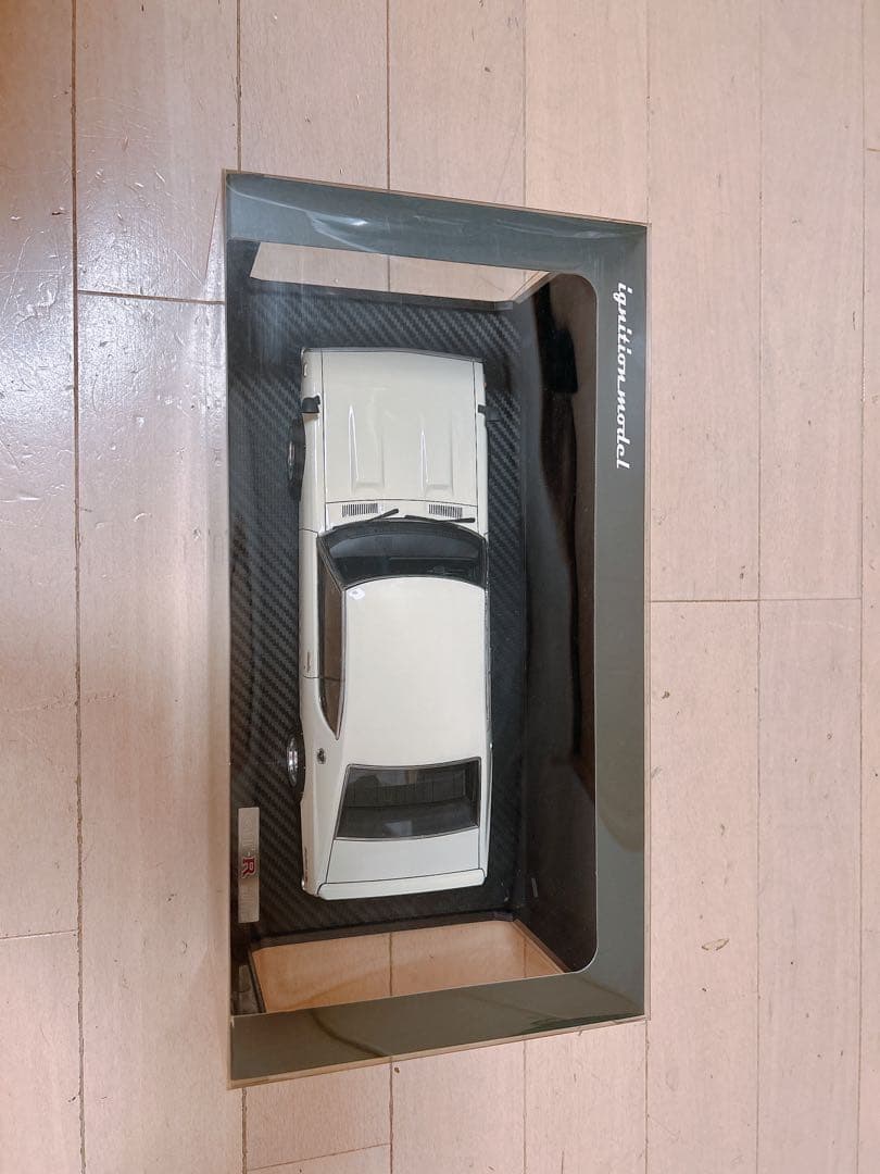 ignition model スポーツカー 1/18 ホワイト
