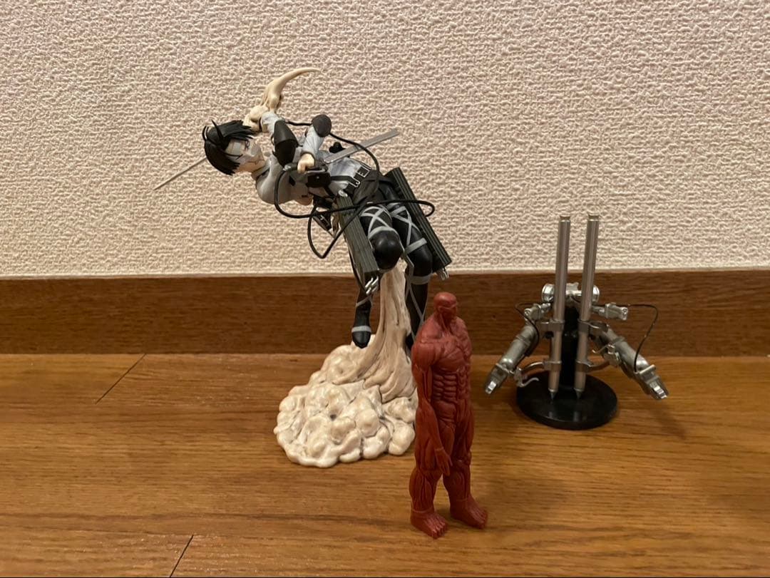 進撃の巨人 フィギュア リヴァイ 立体機動装置セット