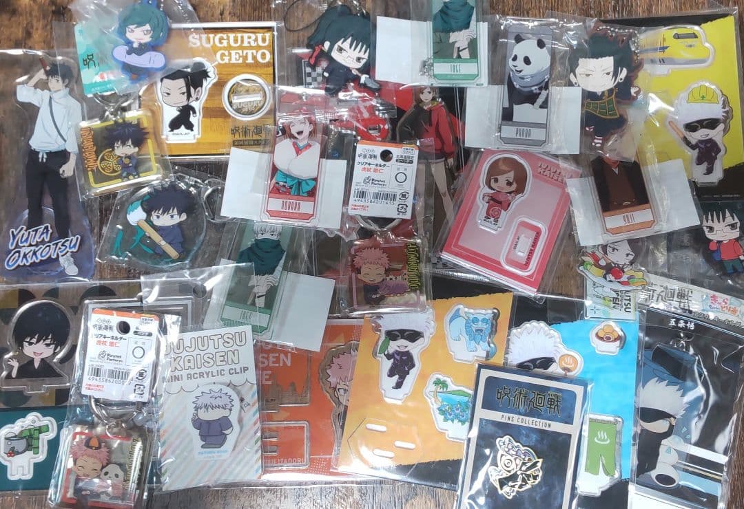 まとめ売り　呪術廻戦　250点　缶バッジ　アクリルスタンド