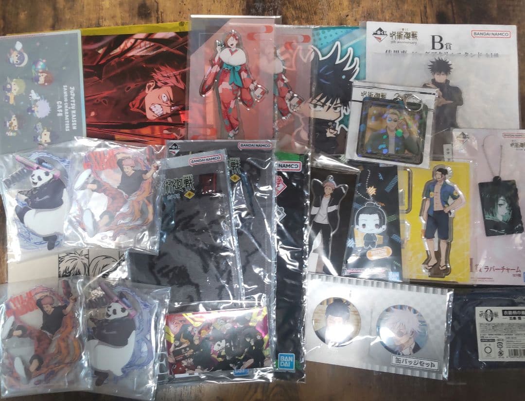 まとめ売り　呪術廻戦　250点　缶バッジ　アクリルスタンド