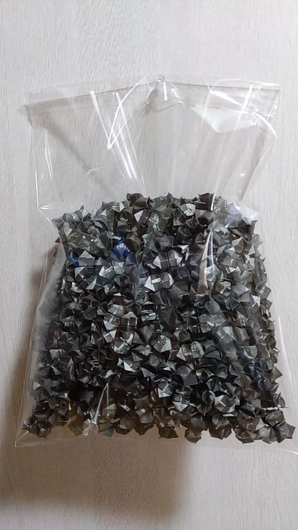 千羽鶴 (ブラック）